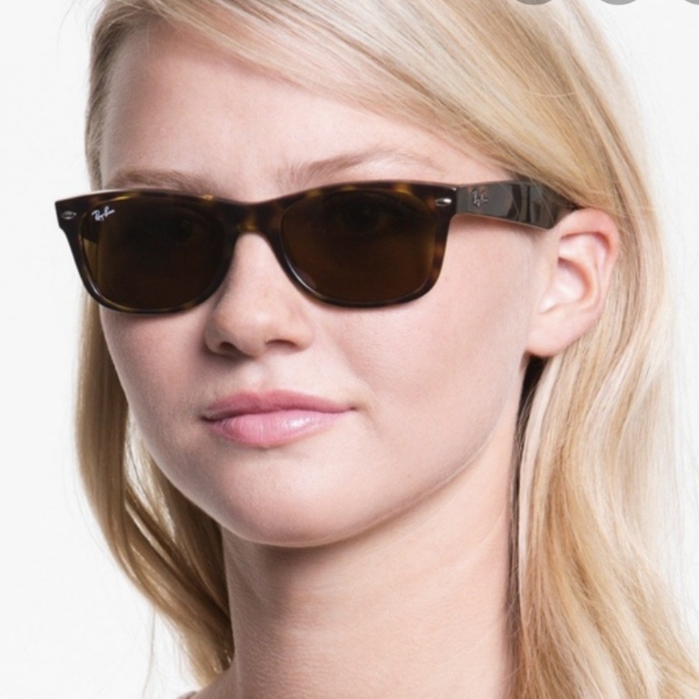 Ray Ban "New Wayfarer" in Tortoise